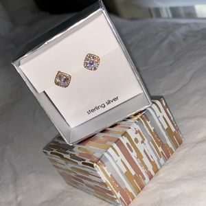 NEW 1/4 CT. Diamond Cluster Earrings